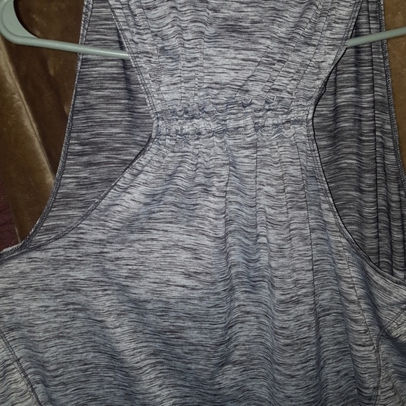 Work out top - Picture 3 of 3